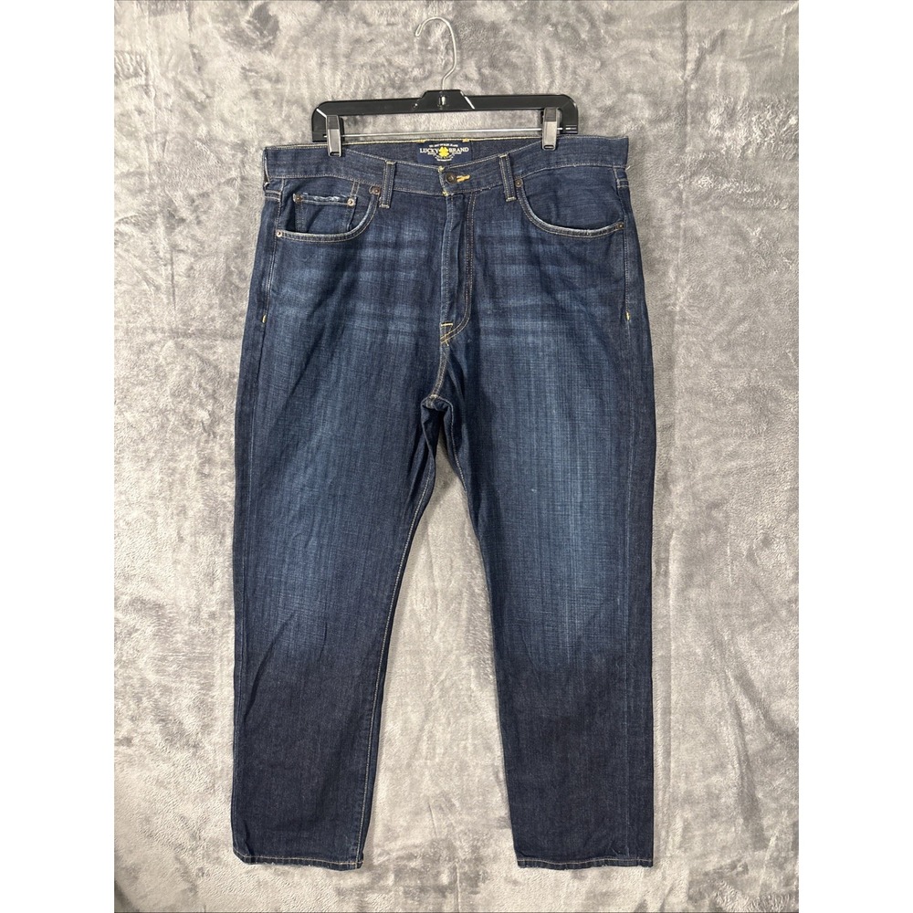 Lucky Brand Mens 38x30 Dark Wash Straight Leg Denim Jeans Blue Classic Fit